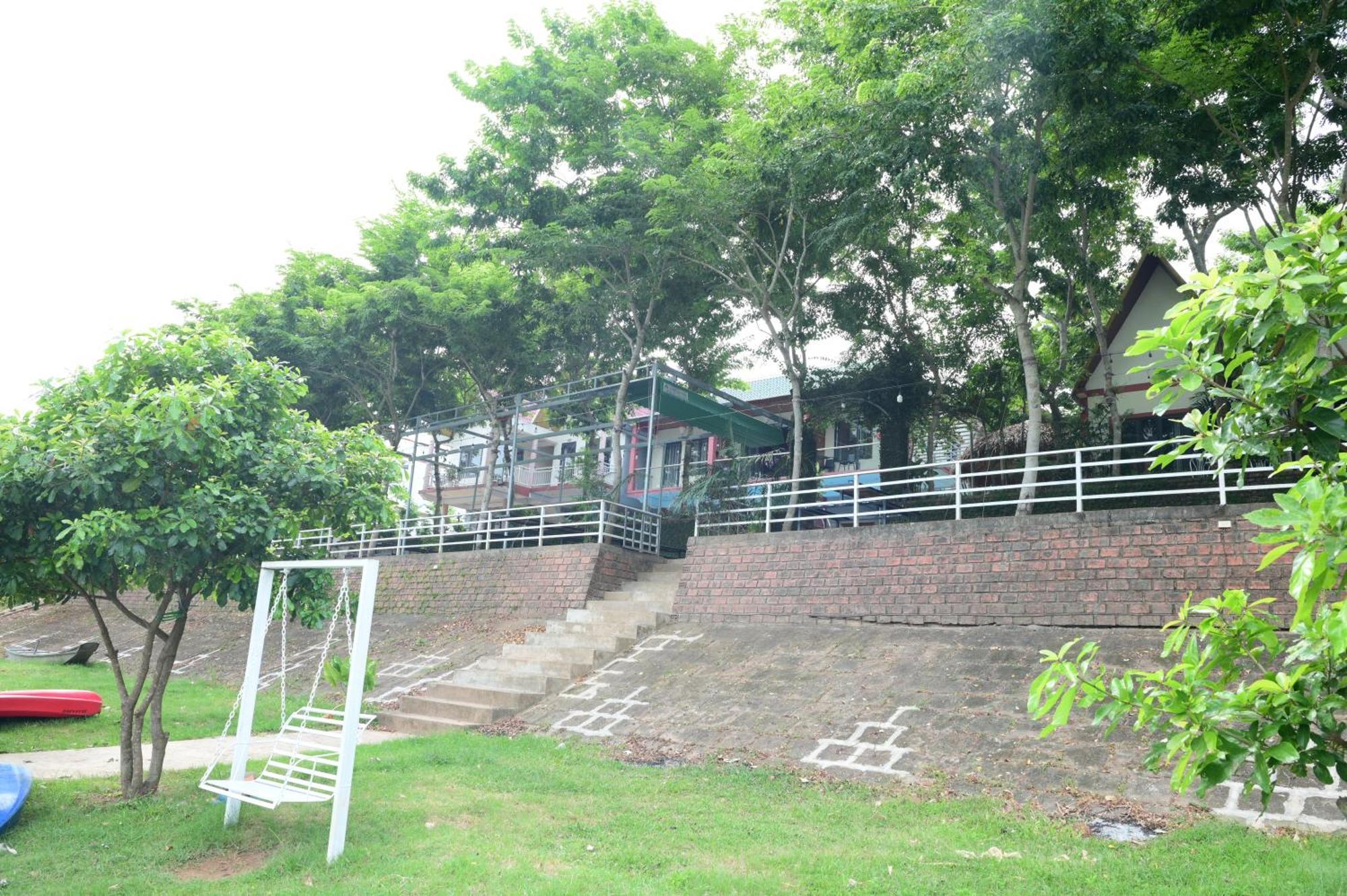 Restful River Bungalow Phong Nha Buitenkant foto